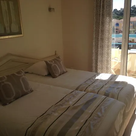 Mediterranee Hotell 3*